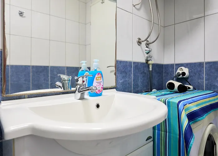 Azinovic דוברובניק