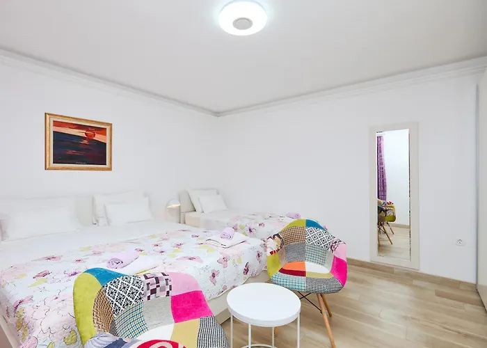 Azinovic * דוברובניק